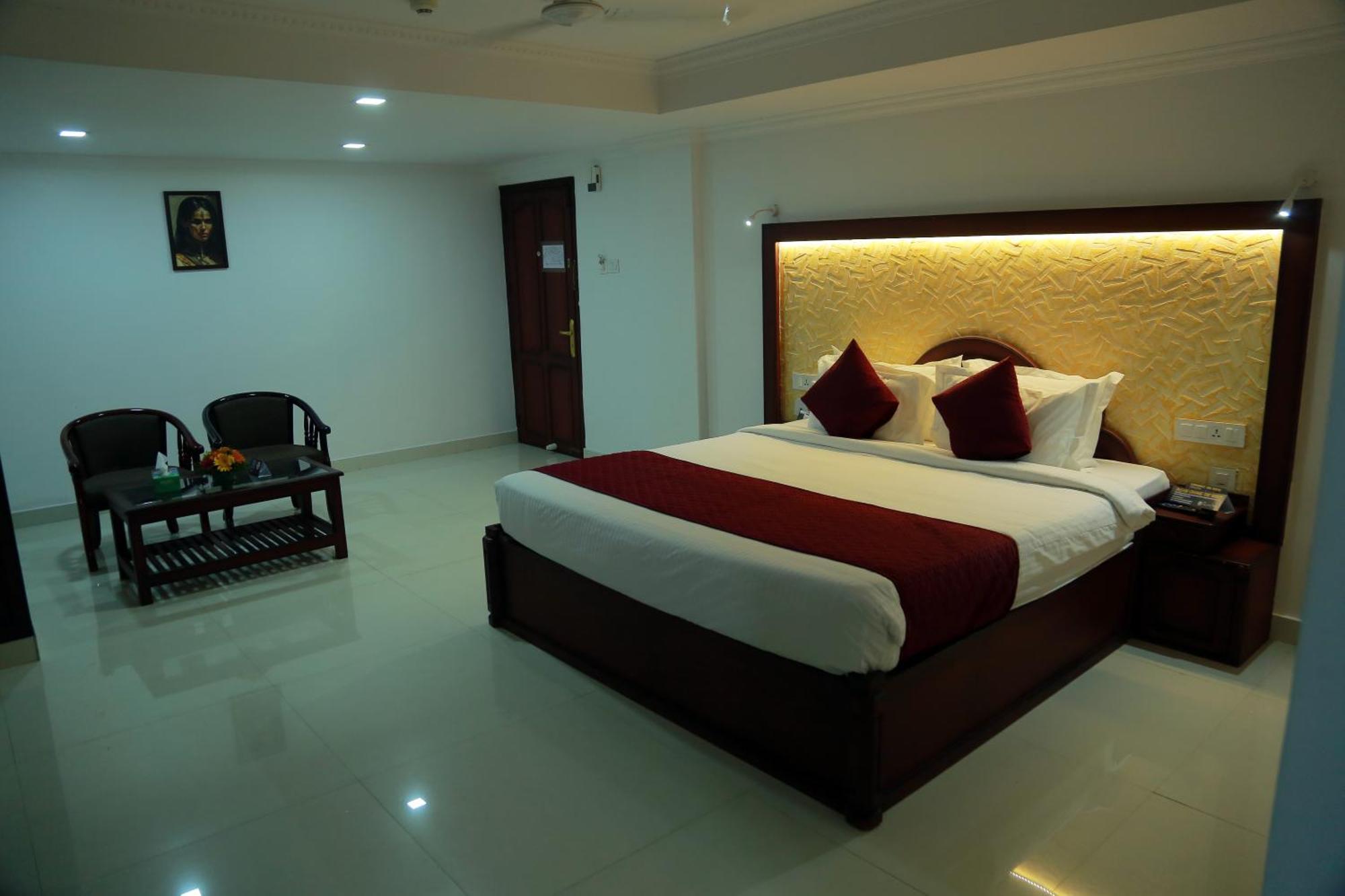 Hotel Savera Park Thrissur Eksteriør billede