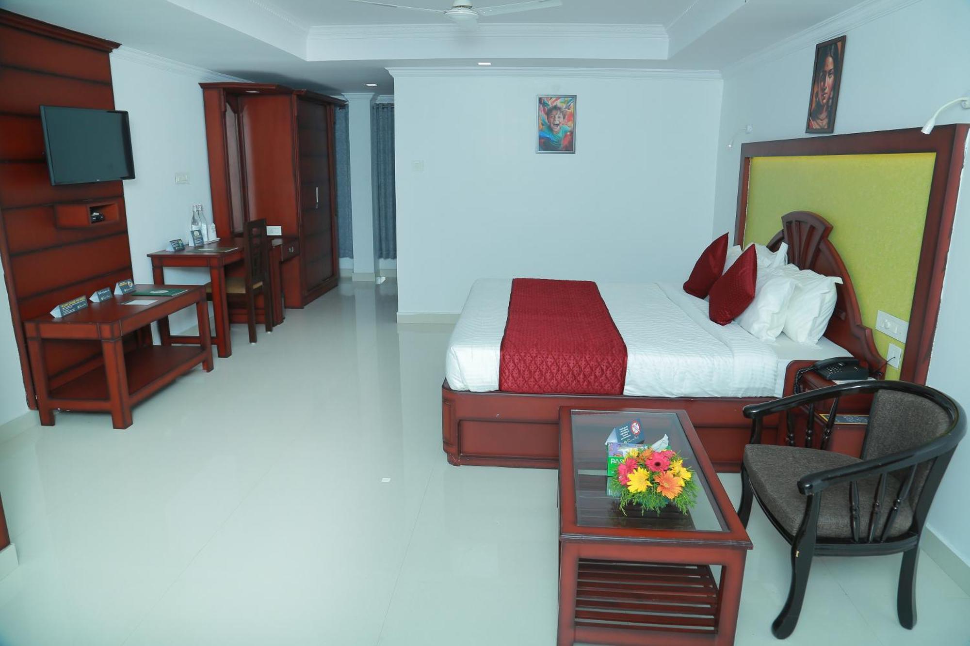 Hotel Savera Park Thrissur Eksteriør billede