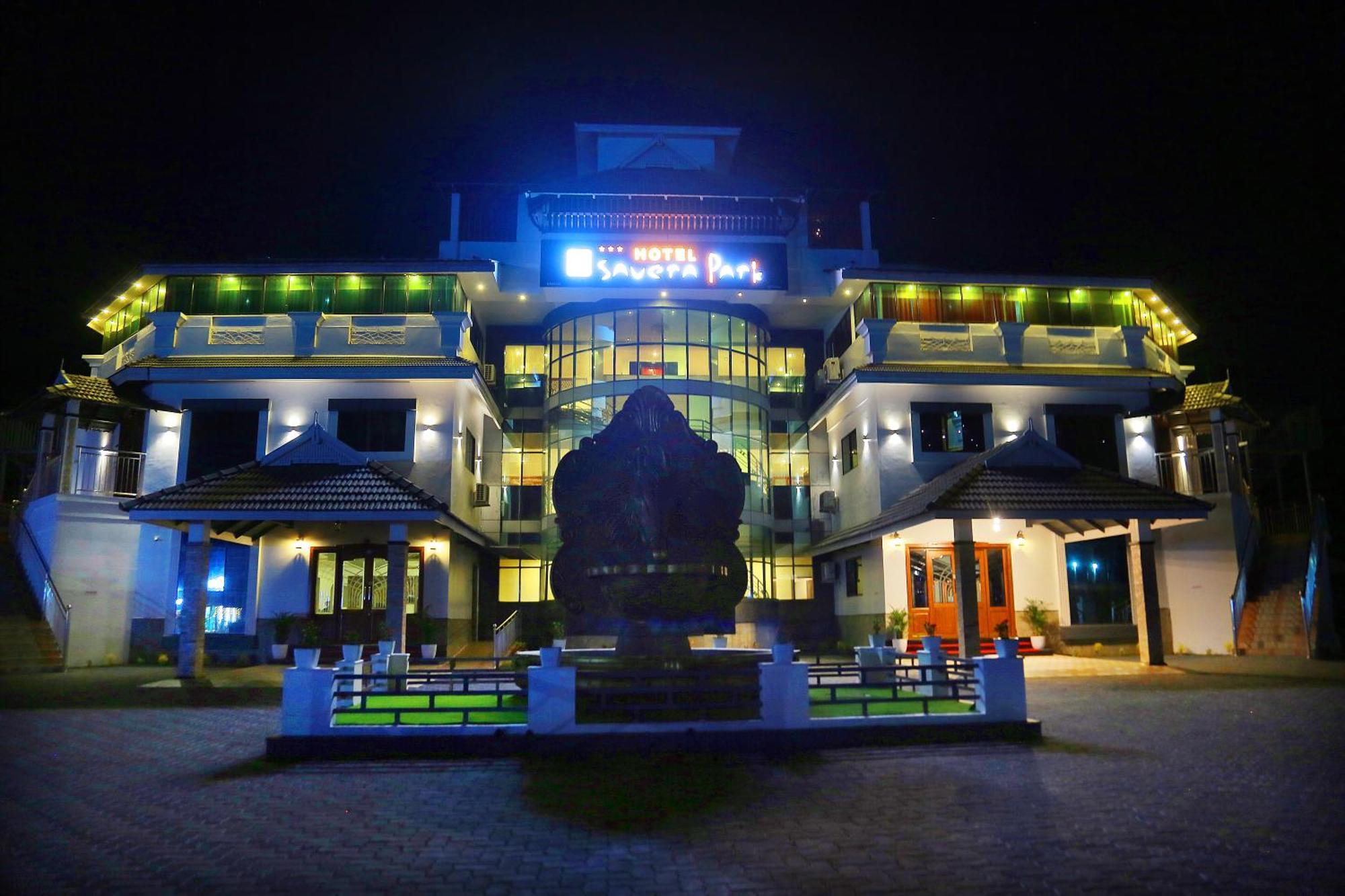 Hotel Savera Park Thrissur Eksteriør billede